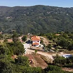 Monkey Tiny Barnhouse With Amazing Views At Zevariclub! Folhadosa