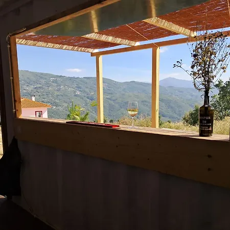 Monkey Tiny Barnhouse With Amazing Views At Zevariclub! בית נופש Folhadosa