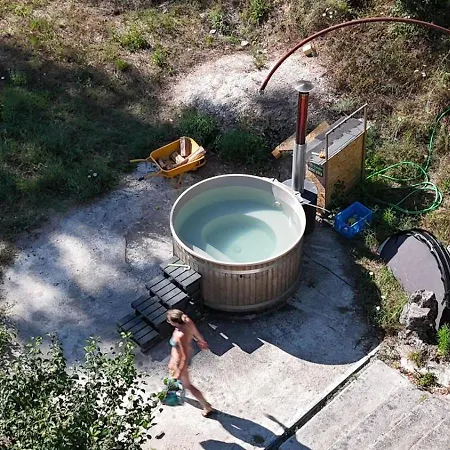 Monkey Tiny Barnhouse With Amazing Views At Zevariclub! *