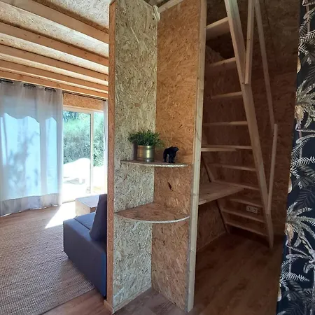 Monkey Tiny Barnhouse With Amazing Views At Zevariclub!