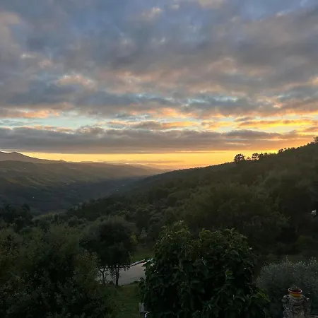 Monkey Tiny Barnhouse With Amazing Views At Zevariclub! Folhadosa