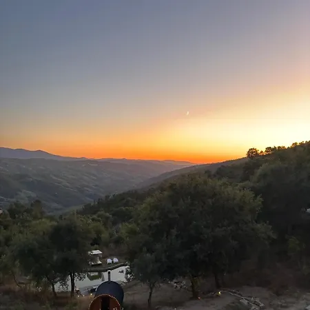 度假居 Monkey Tiny Barnhouse With Amazing Views At Zevariclub! Folhadosa