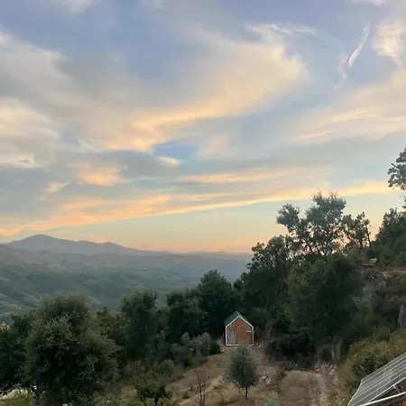 Ferienhaus Monkey Tiny Barnhouse With Amazing Views At Zevariclub! Folhadosa