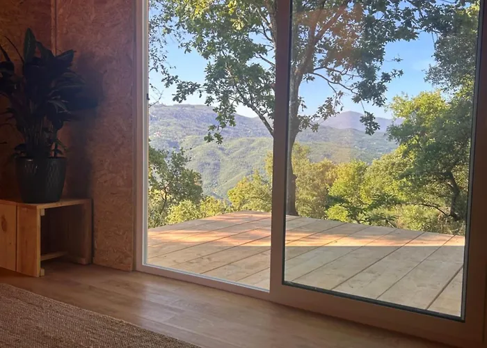 בית נופש Monkey Tiny Barnhouse With Amazing Views At Zevariclub! Folhadosa