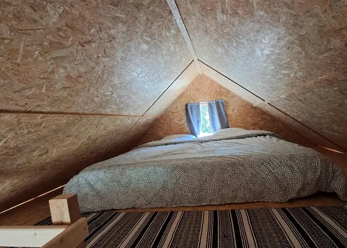 Monkey Tiny Barnhouse With Amazing Views At Zevariclub! Folhadosa