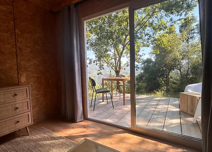 Dom wakacyjny Monkey Tiny Barnhouse With Amazing Views At Zevariclub! Folhadosa