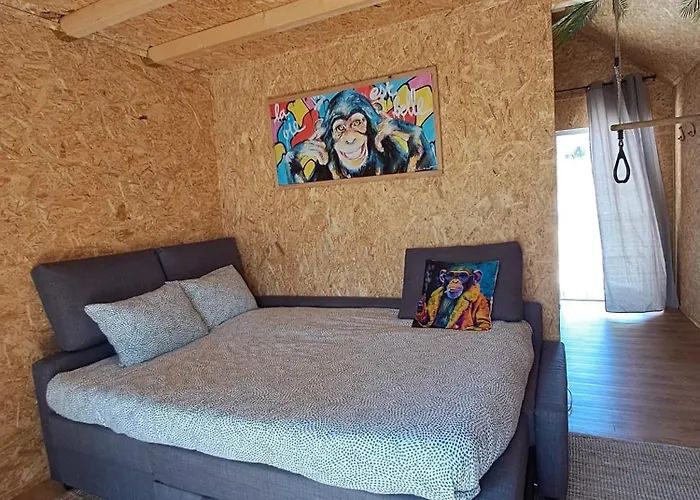 Monkey Tiny Barnhouse With Amazing Views At Zevariclub! Folhadosa