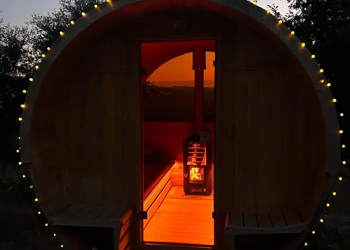 Monkey Tiny Barnhouse With Amazing Views At Zevariclub!