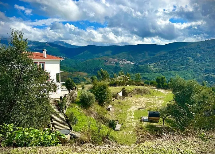 Monkey Tiny Barnhouse With Amazing Views At Zevariclub! Casa de Férias *