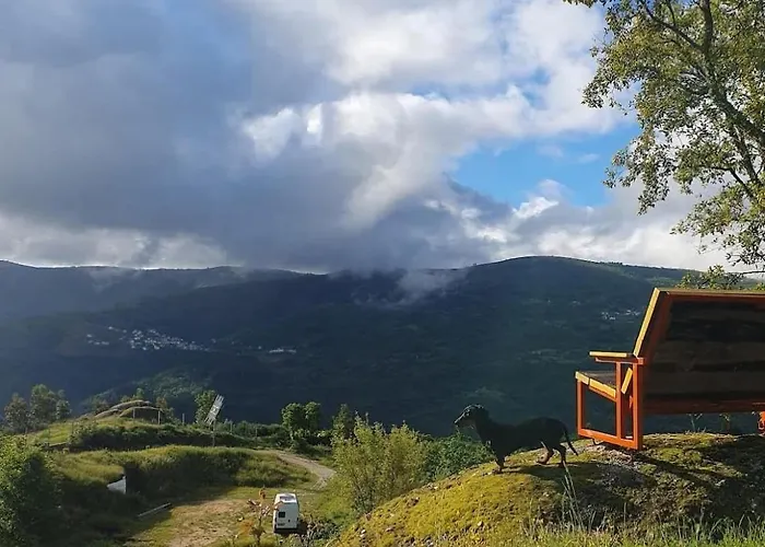 Monkey Tiny Barnhouse With Amazing Views At Zevariclub! Folhadosa