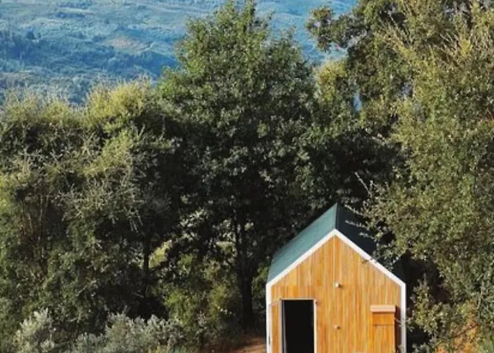 בית נופש Monkey Tiny Barnhouse With Amazing Views At Zevariclub! Folhadosa